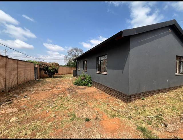 4 BEDROOM PROPERTY TO RENT IN LAUDIUM